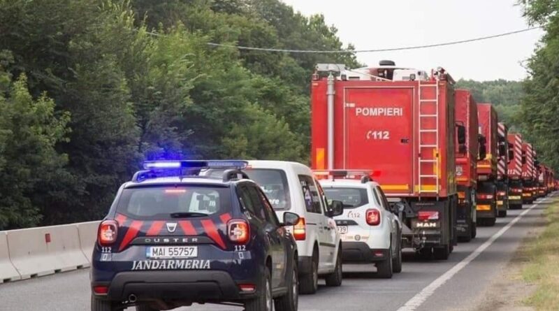 România trimite un batalion de 110 pompieri în Grecia pentru a ajuta la controlul incendiilor
