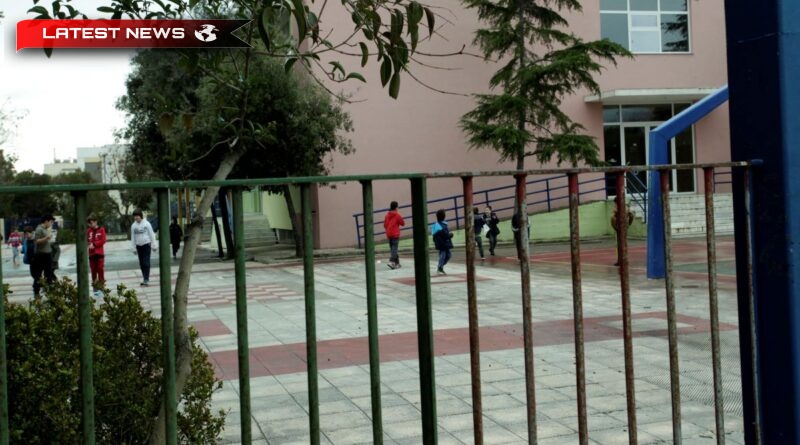 Drapetsona - o tânără de 16 ani a stins o țigară în ochiul colegului ei de clasă