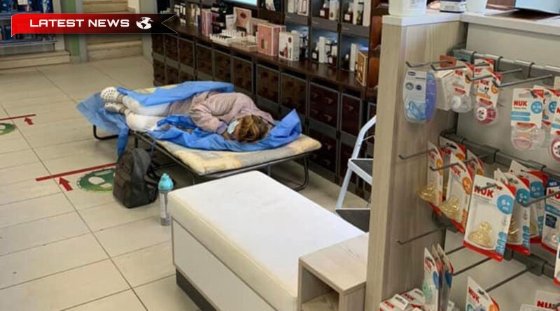 Femeie cu coronavirus a leșinat într-o farmacie și EKAB a venit după 4 ore