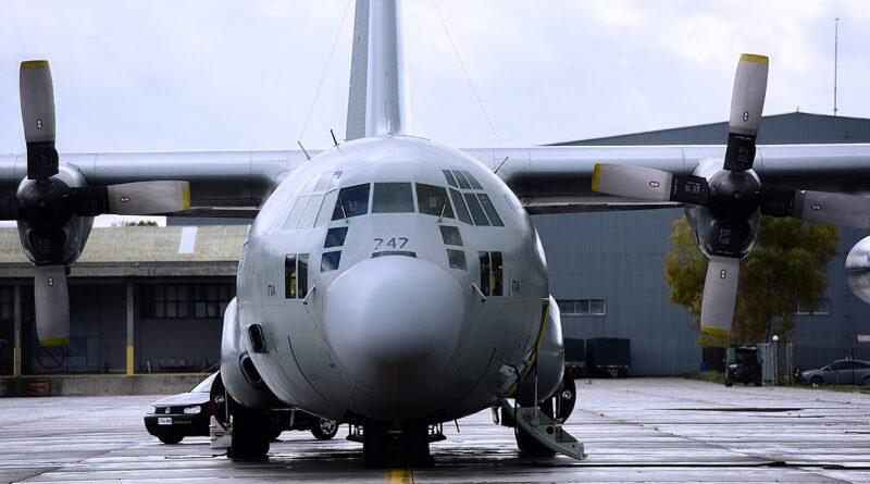 Grecia trimite echipamente suplimentare de apărare Ucrainei prin două C-130