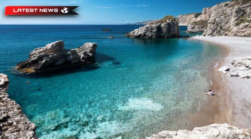 Plaja grecească de vis cu... 124 de trepte! Este printre cele mai bune din Europa