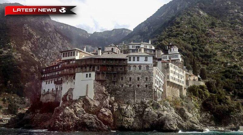 Tragedie pe Muntele Athos: Pelerin mort - A căzut în mare cu mașina