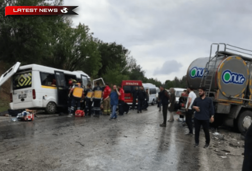 8 morți într-un accident de circulație în drum spre o nuntă în vestul Turciei