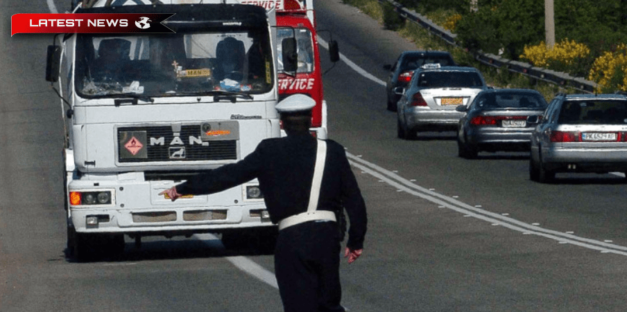 Prezența intensivă a poliției grecești pe „15 august” pe rețeaua de drumuri, gări, porturi și aeroporturi, cu interzicerea trecerii camioanelor