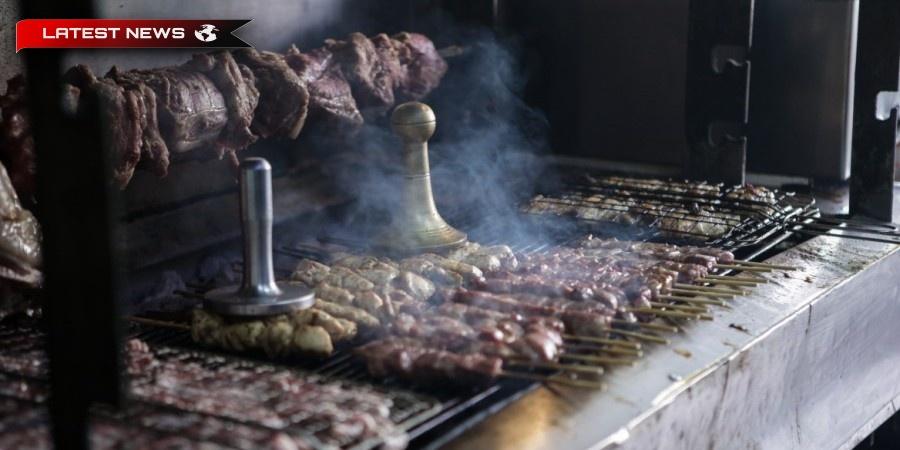 Arta: Un client s-a intors la un gratar sa-i fure cei 75 de euro pe care i-a platit