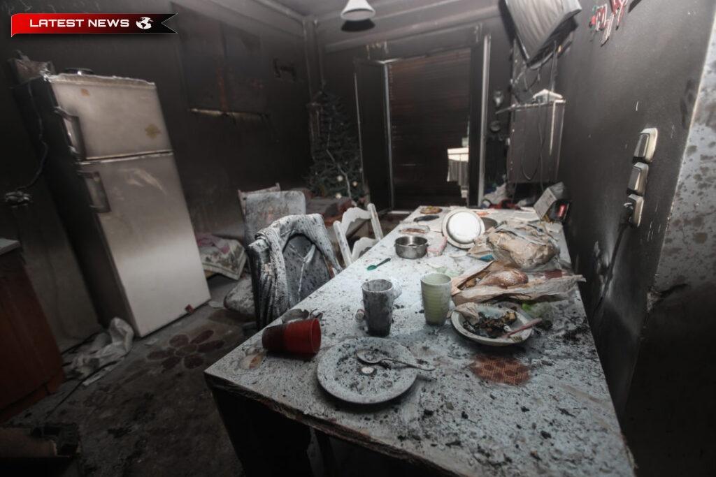Incendiu într-un apartament din Kolonos: un băiat de 5 ani care a fost salvat inconștient este intubat și internat la spital