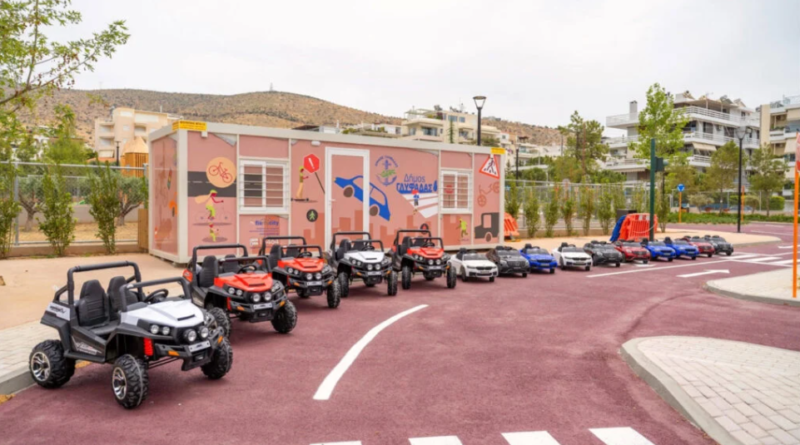 Kids & Cars: Aventura Electrică în Inima Glyfada