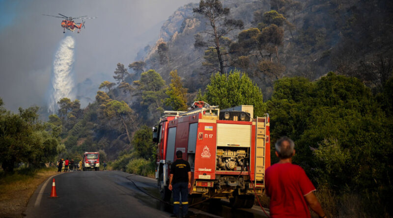 Grecia în Alertă Incendiile Periculoase Își Fac Simțită Prezența