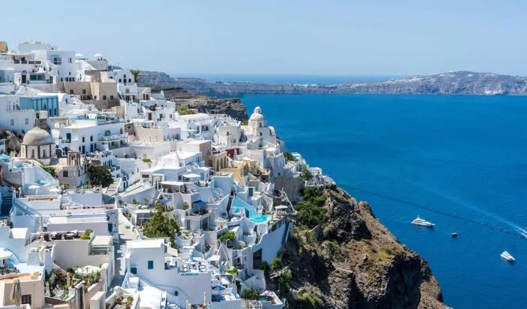 Temeri de un cutremur devastator cu magnitudinea de 6 pe scara Richter care va lovi în curând Santorini