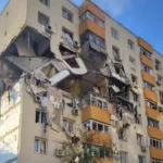 Explozie puternică într-un bloc de apartamente din București trei morți și mai mulți răniți Explozie puternică întrun bloc de apartamente din București trei morți și mai mulți răniți