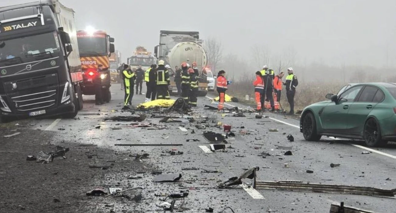 Șapte fani PAOK au murit într-un grav accident rutier în România